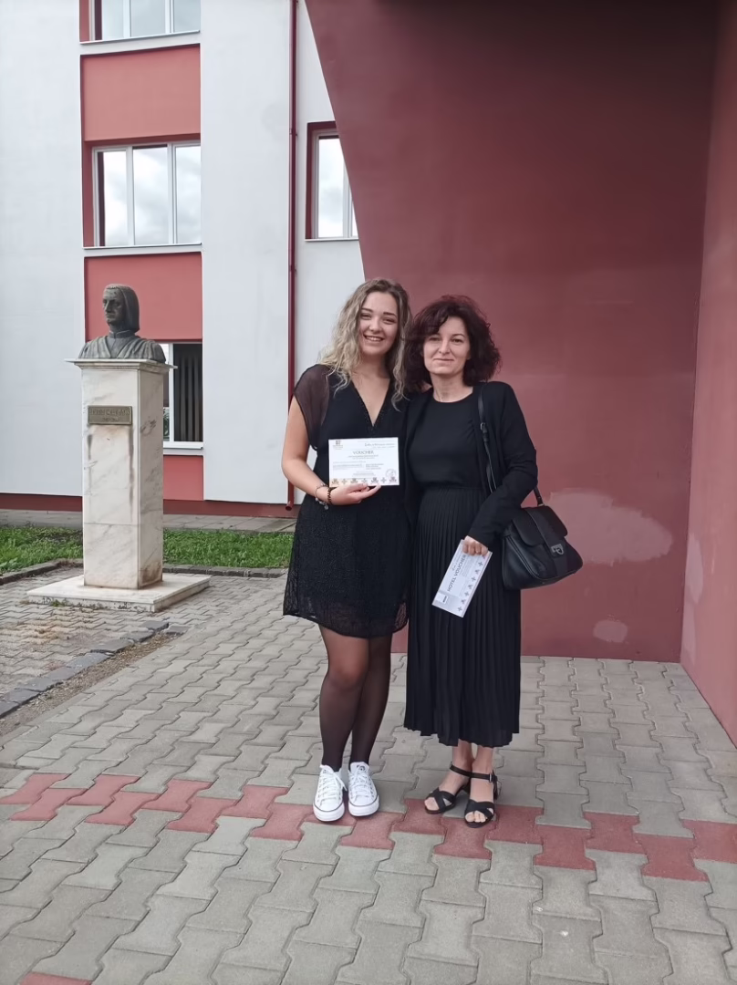 Román díjazás 2022